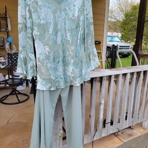 Lined top with lined pants with elastic waist